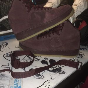 Brand new never worn maroon suede af1 highs